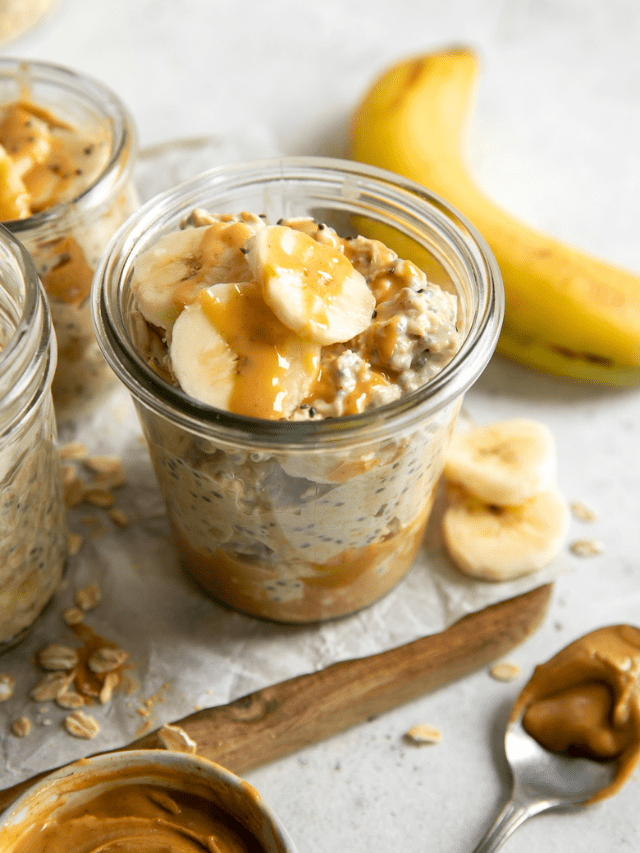 Peanut Butter Banana Overnight Oats • Fit Mitten Kitchen