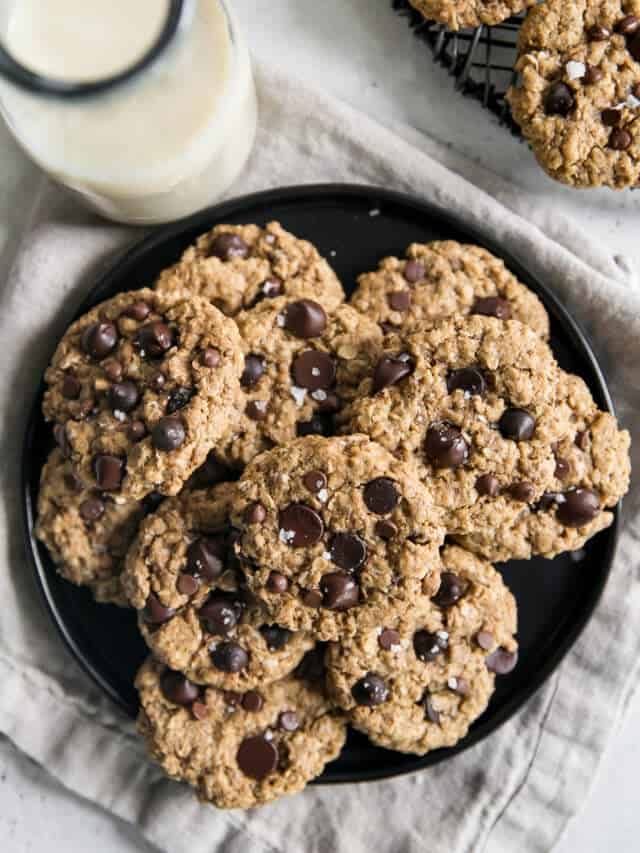 Vegan Oatmeal Chocolate Chip Cookies Story • Fit Mitten Kitchen